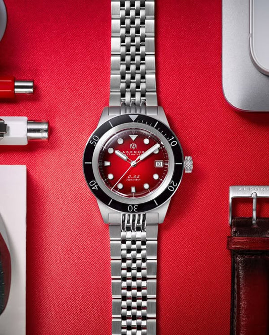 AKRONE C-02 HÉRITAGE : L’alternative premium au Swiss Made