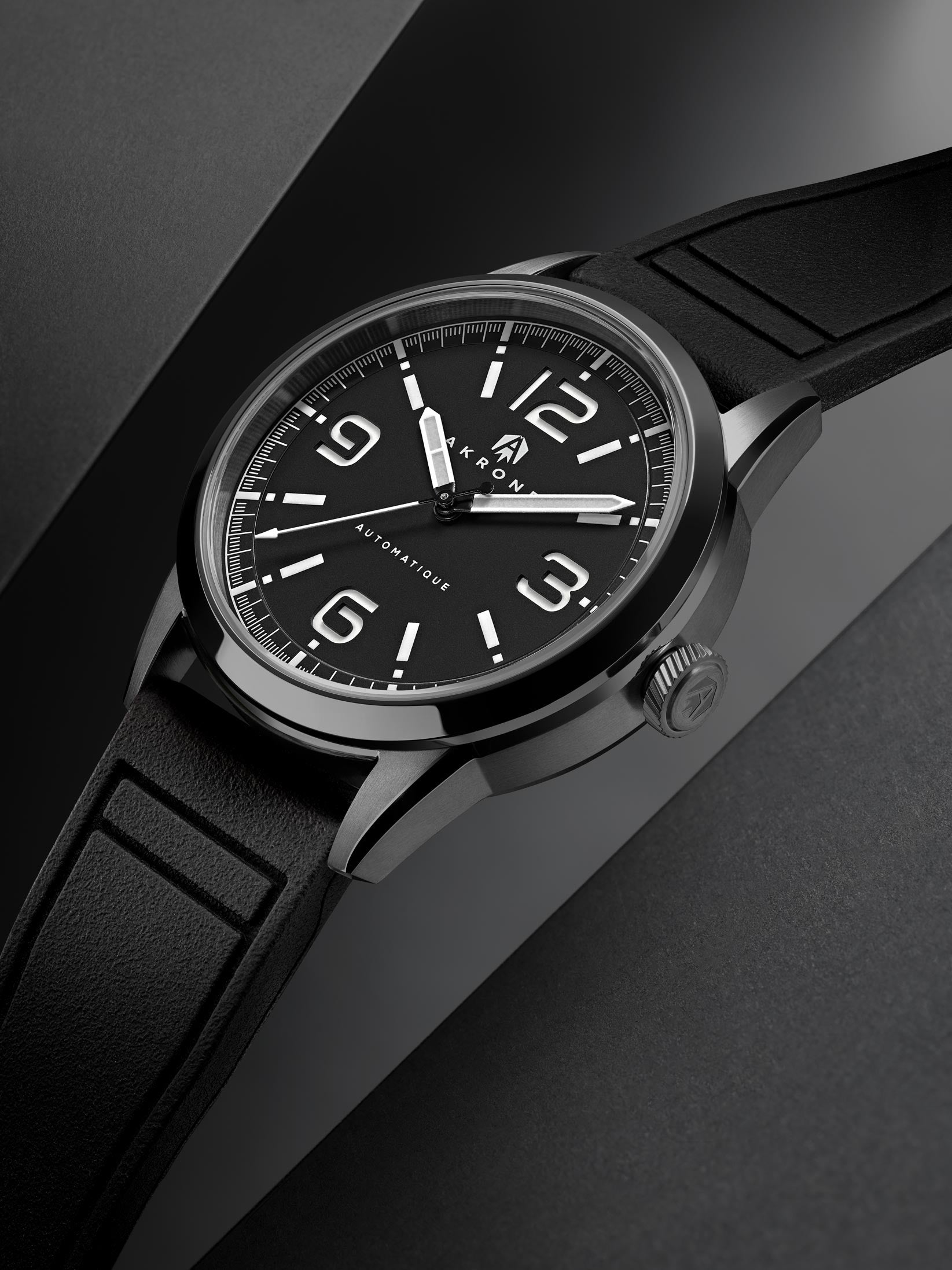 C-03 Horizon Black 39mm